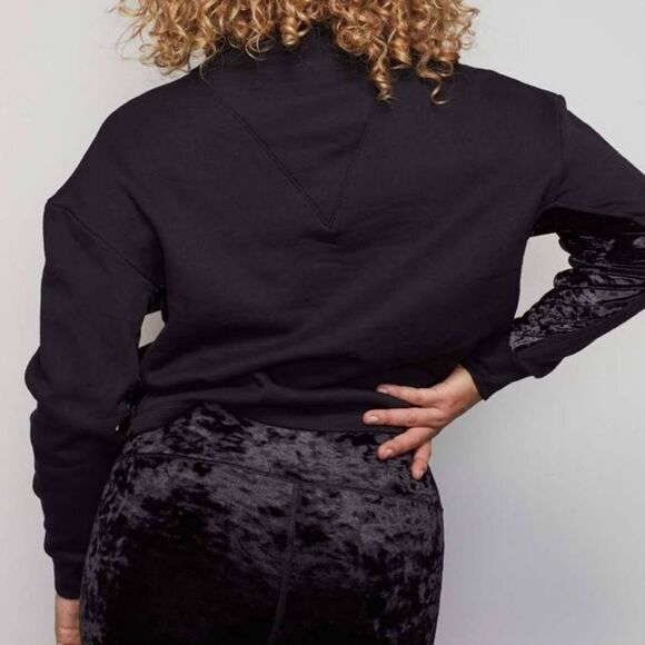 GOOD AMERICAN Crushing It Velvet Funnel Neck Long Sleeve Shirt - Picture 5 of 10